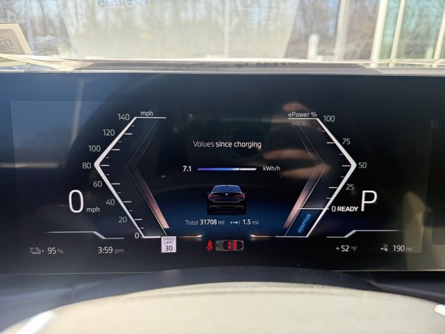 Vehicle image 13 of 15