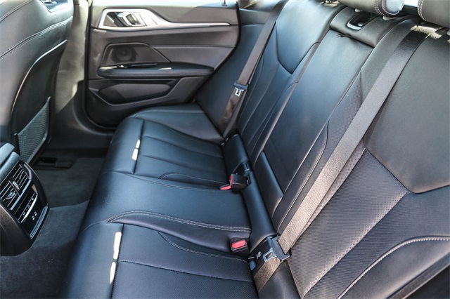 2024 BMW i4 xDrive40 Image 13 of 25