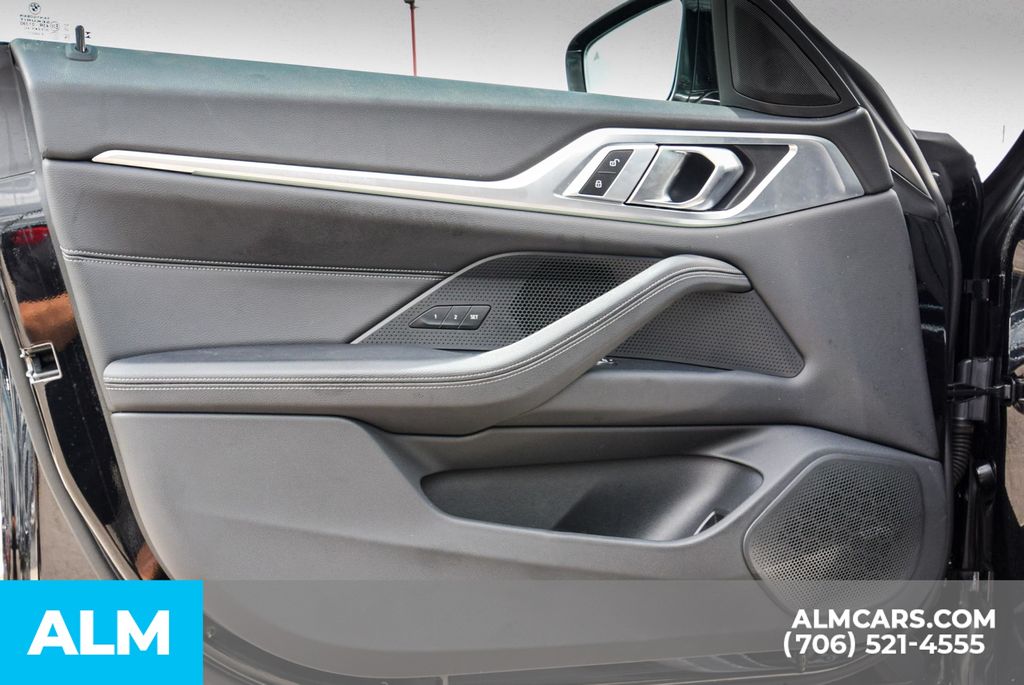 Vehicle image 38 of 68