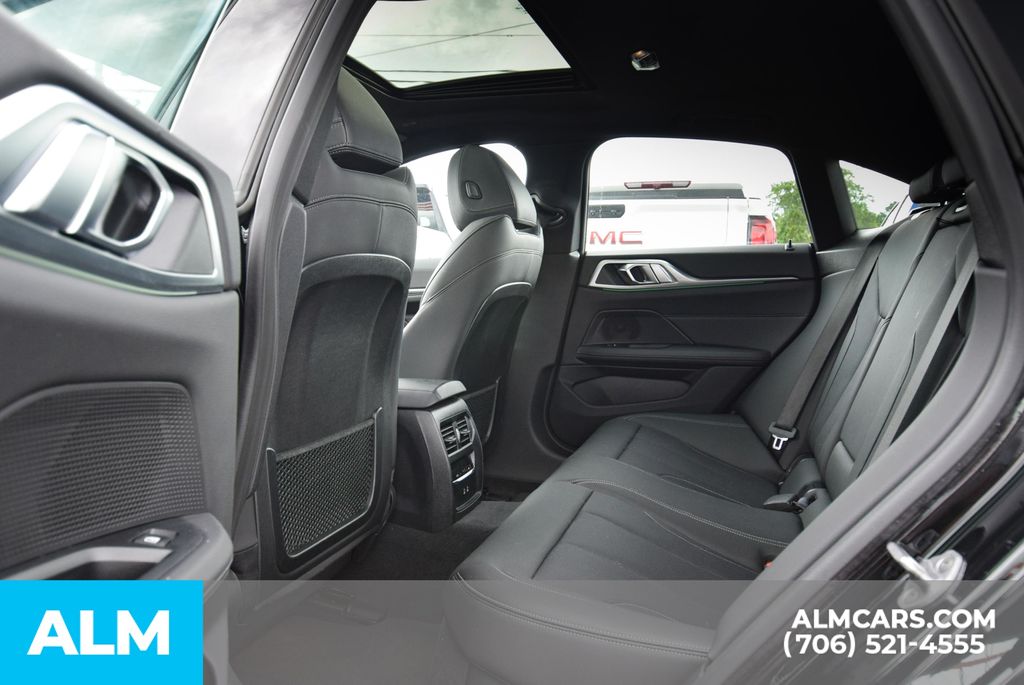 Vehicle image 19 of 68