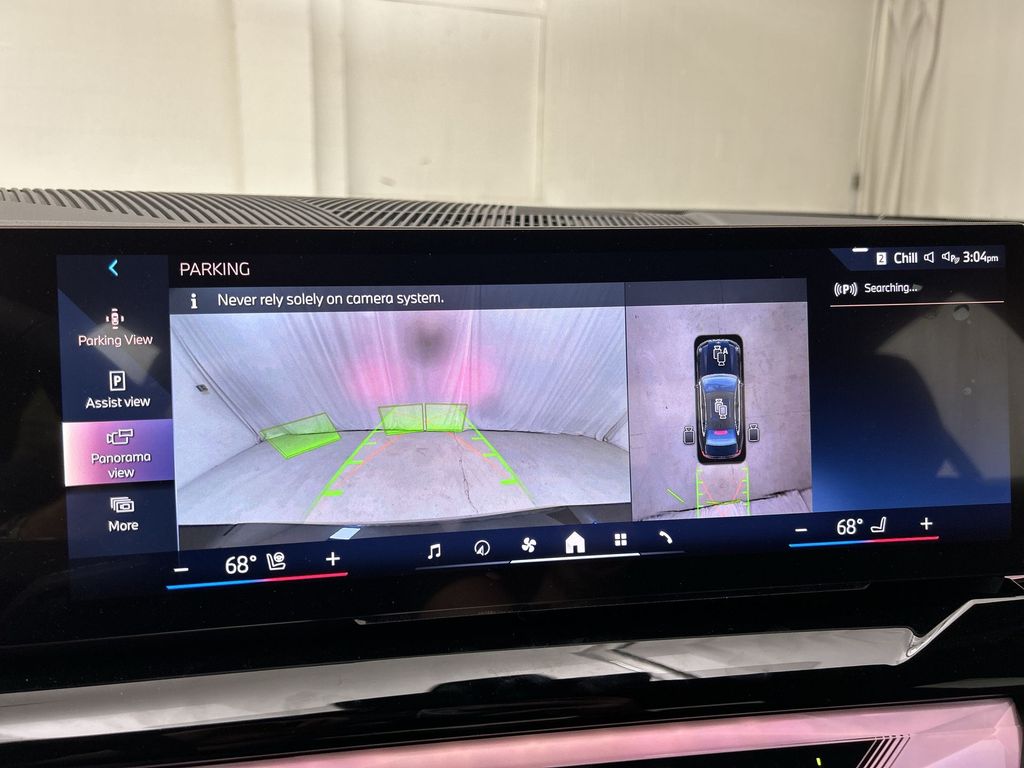 Vehicle image 18 of 29