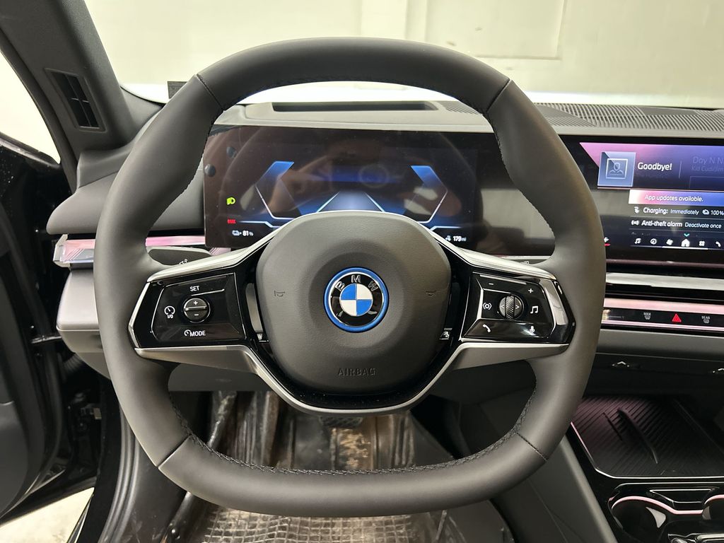 Vehicle image 15 of 29