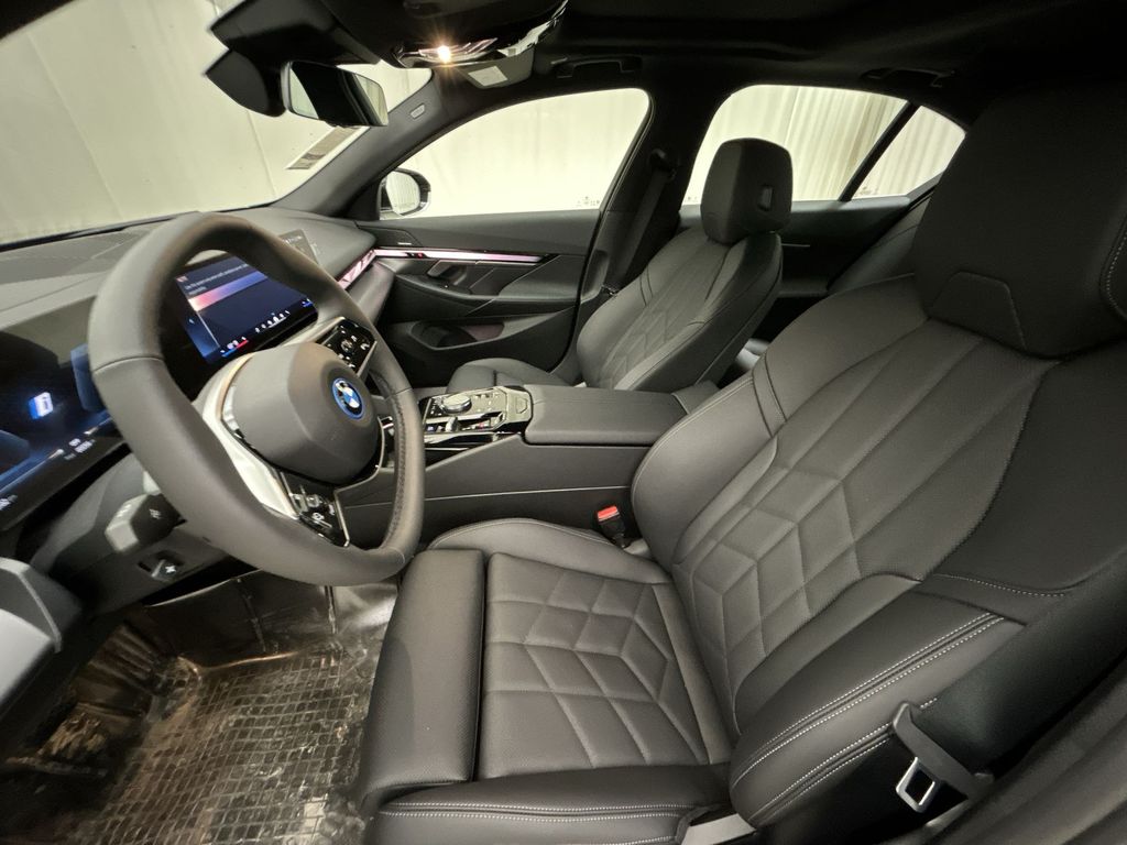 Vehicle image 12 of 29