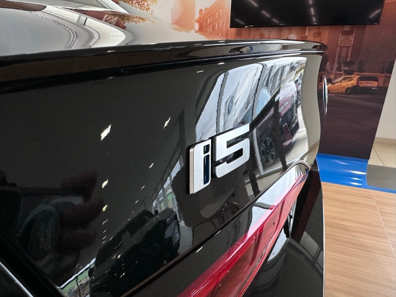 Vehicle image 5 of 38
