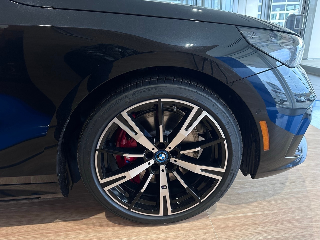 Vehicle image 10 of 38