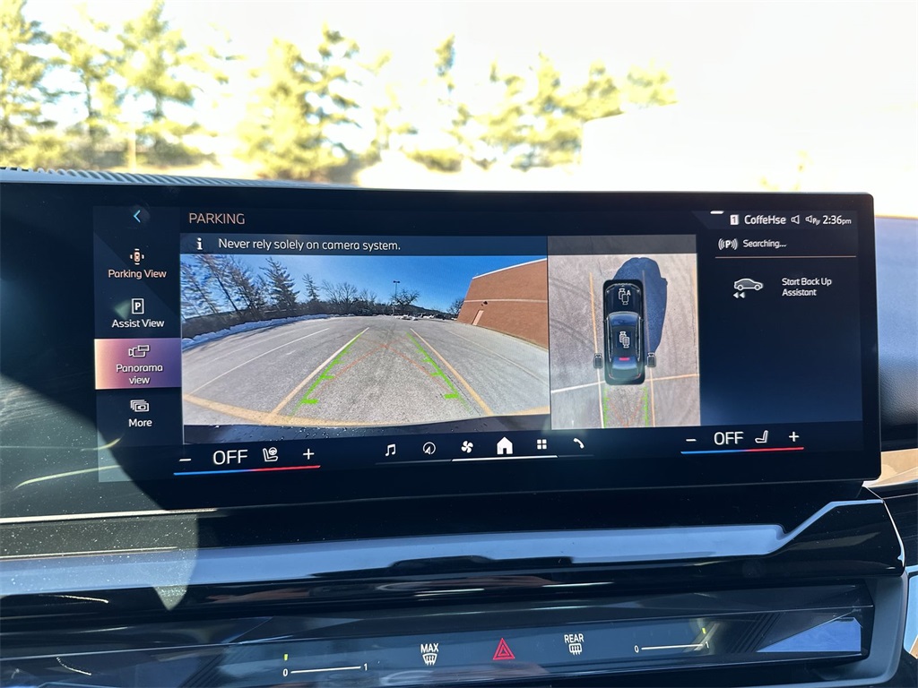 Vehicle image 18 of 29