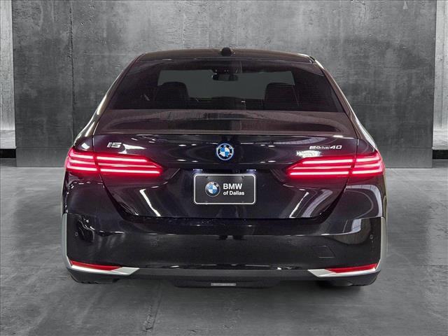 Vehicle image 4 of 17