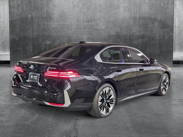 Vehicle image 3 of 17