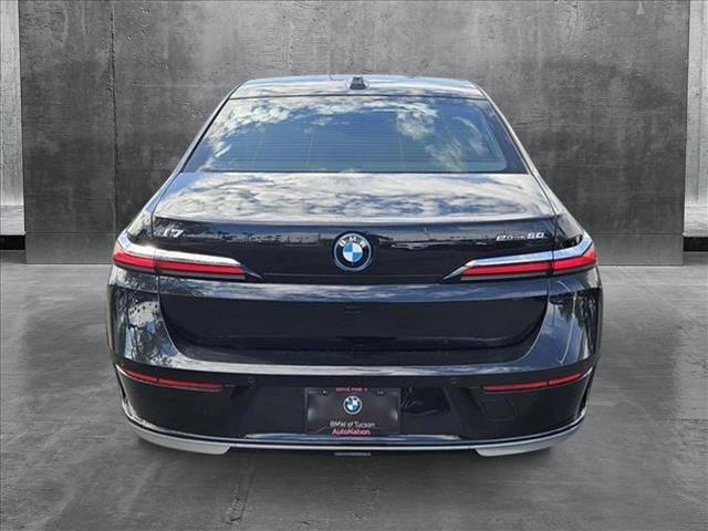 Vehicle image 4 of 17