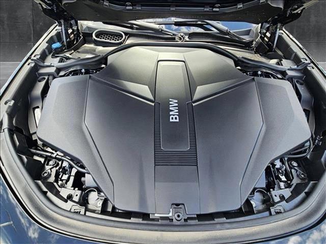 Vehicle image 16 of 17