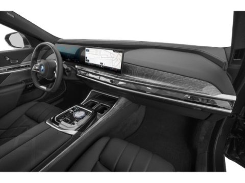 Vehicle image 17 of 18