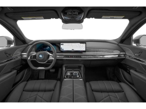 Vehicle image 10 of 18