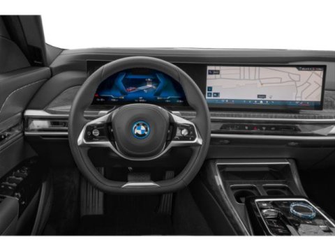 Vehicle image 9 of 18