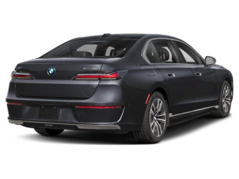 Vehicle image 4 of 18