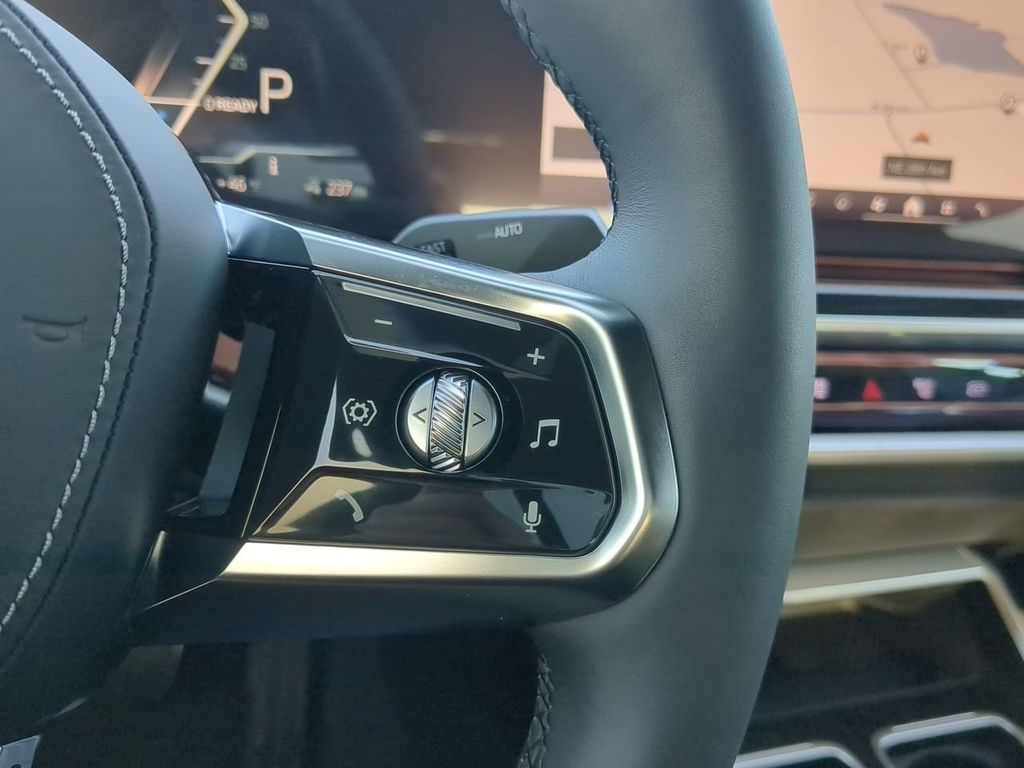 2024 BMW i7 xDrive60 Image 26 of 30