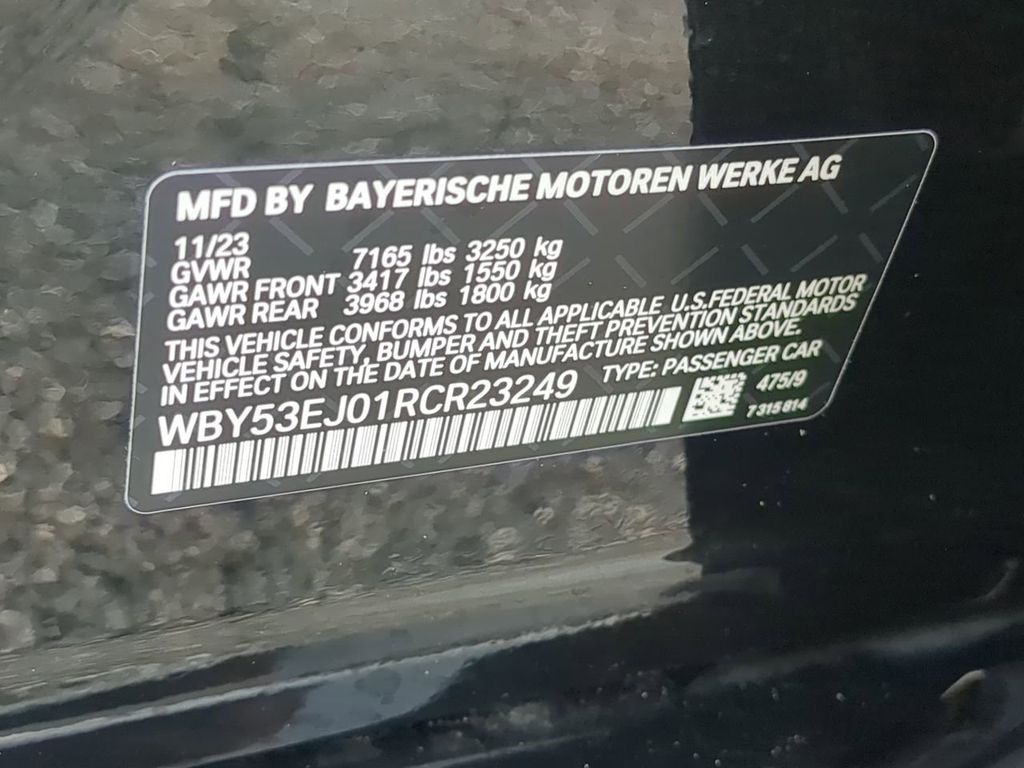 2024 BMW i7 xDrive60 Image 25 of 30