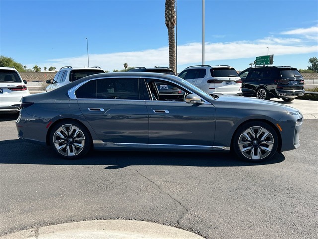 Vehicle image 6 of 34