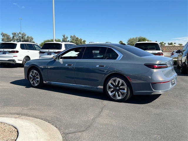 Vehicle image 9 of 34