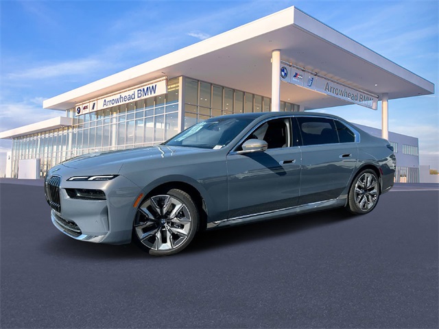 Vehicle image 4 of 34