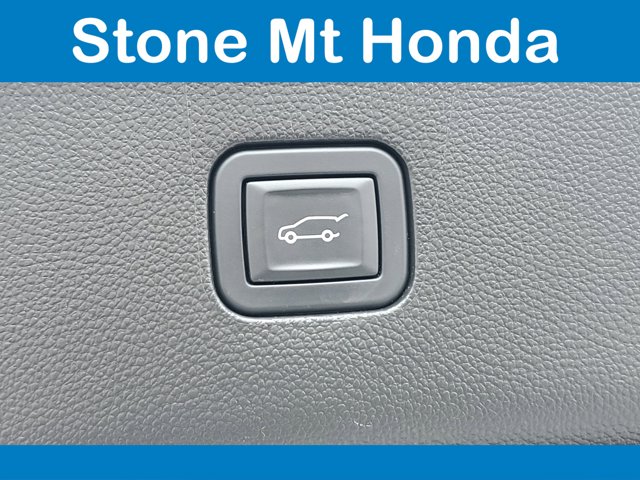 Vehicle image 24 of 34