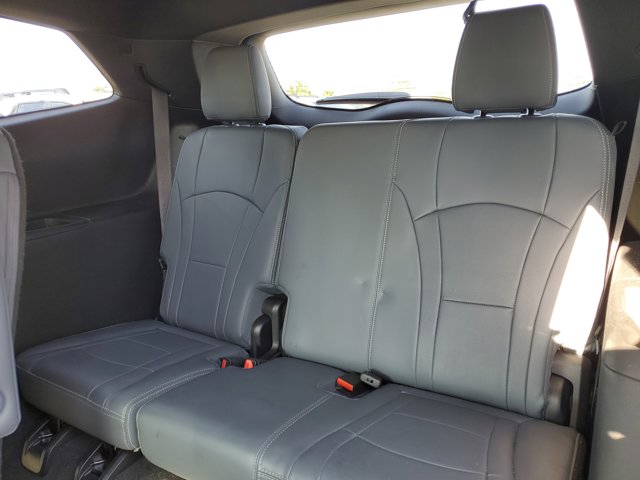 Vehicle image 18 of 36