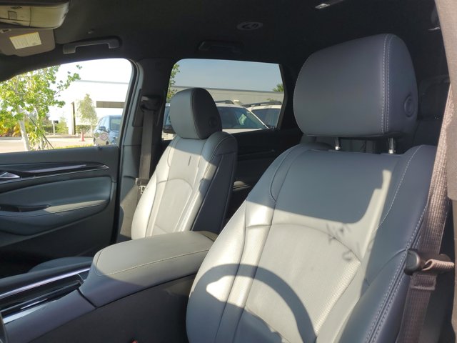 Vehicle image 26 of 36