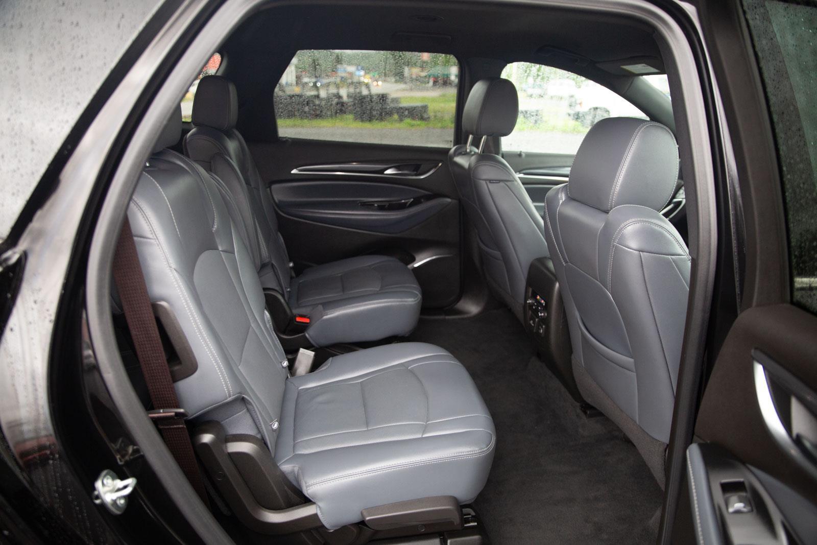 Vehicle image 25 of 36