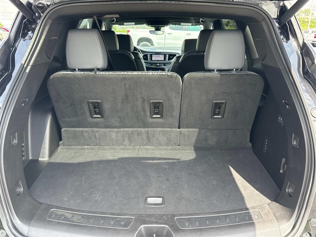 Vehicle image 25 of 30