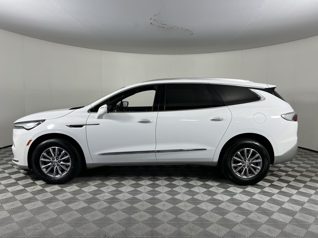 Vehicle image 10 of 54