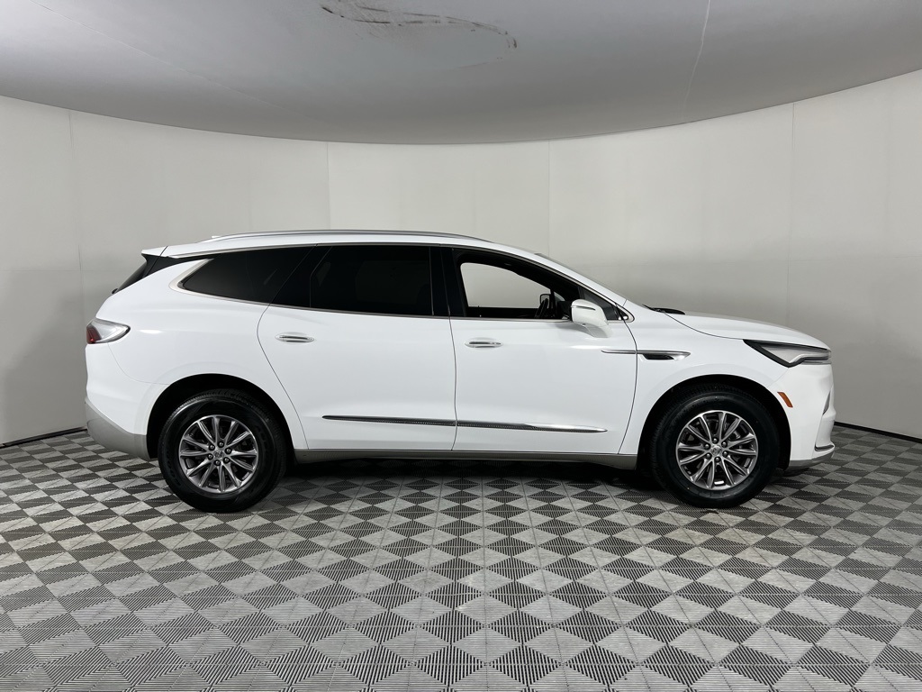 Vehicle image 5 of 54
