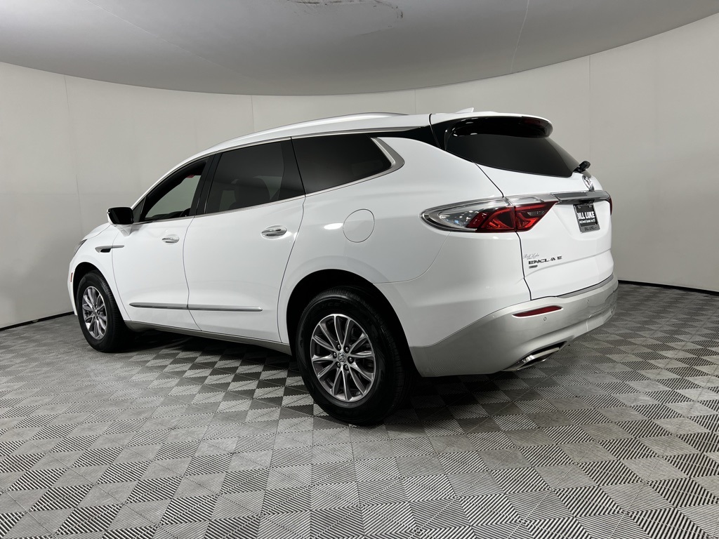 Vehicle image 8 of 54