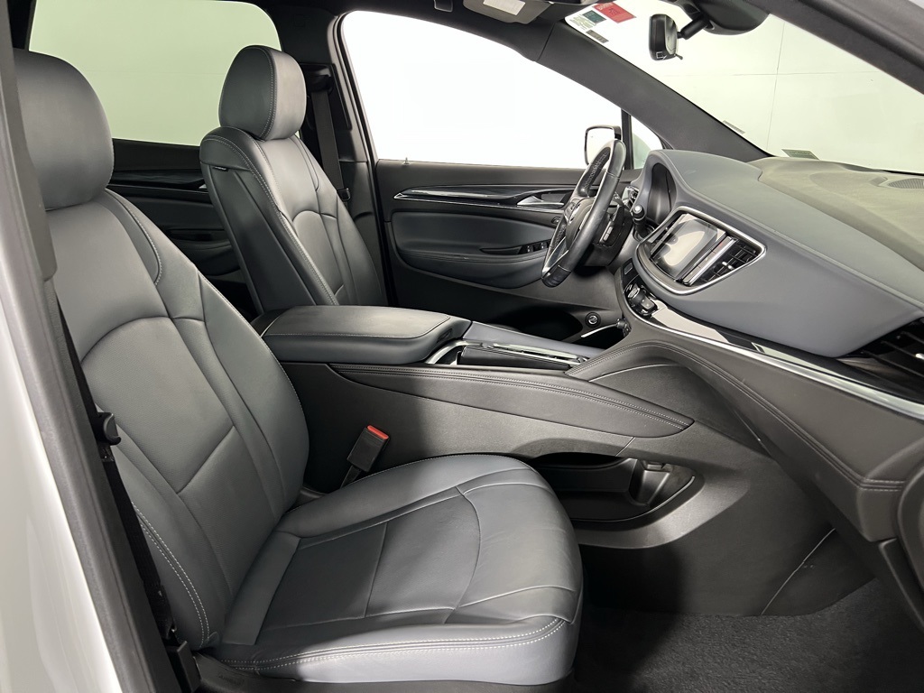 Vehicle image 17 of 54