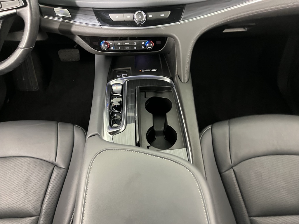 Vehicle image 31 of 54