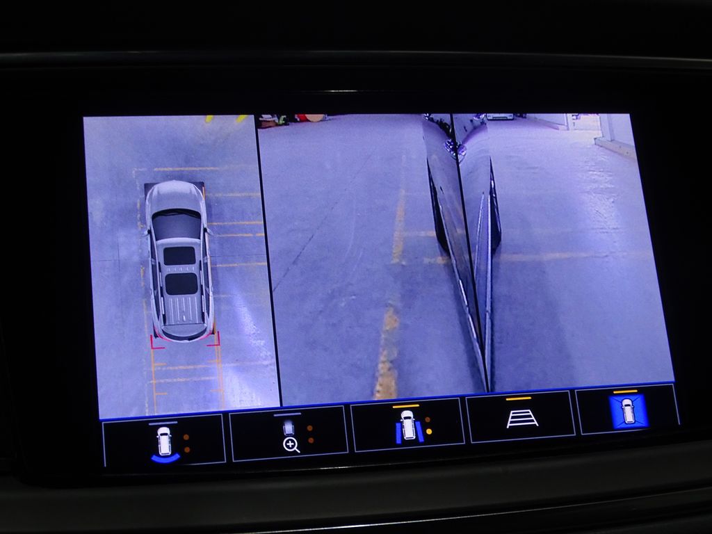 Vehicle image 13 of 48