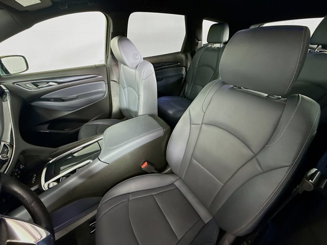 Vehicle image 26 of 45