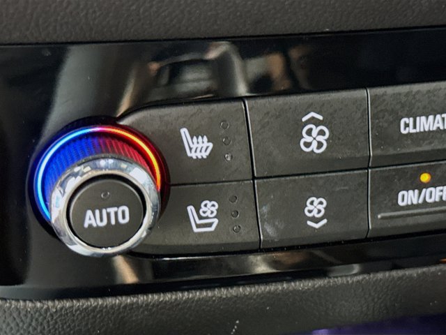 Vehicle image 25 of 45