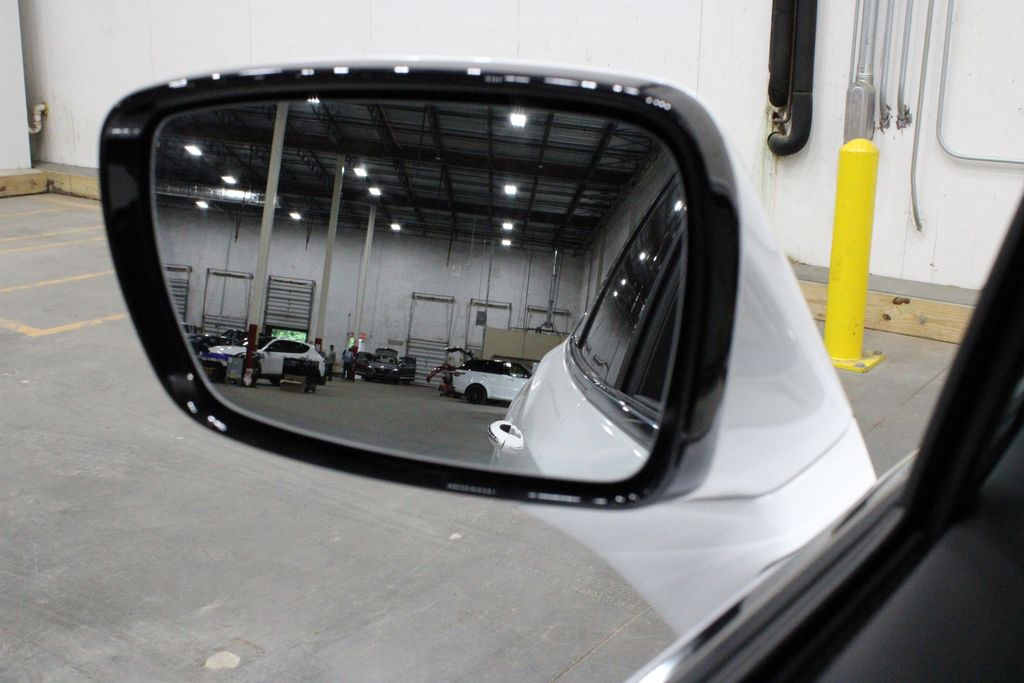 Vehicle image 41 of 49