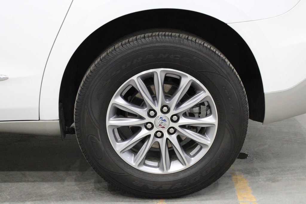 Vehicle image 7 of 49