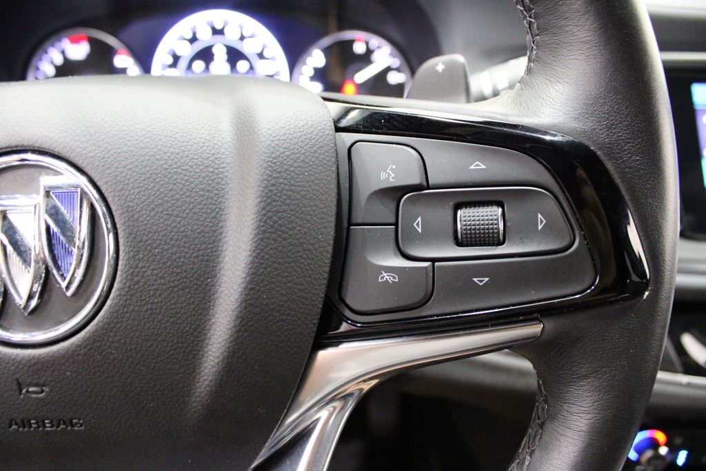 Vehicle image 18 of 49