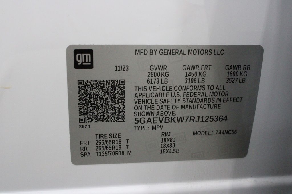 Vehicle image 37 of 49