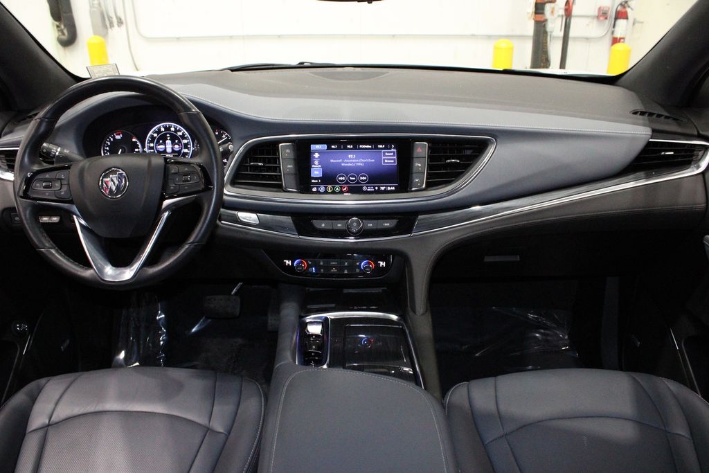 Vehicle image 15 of 49