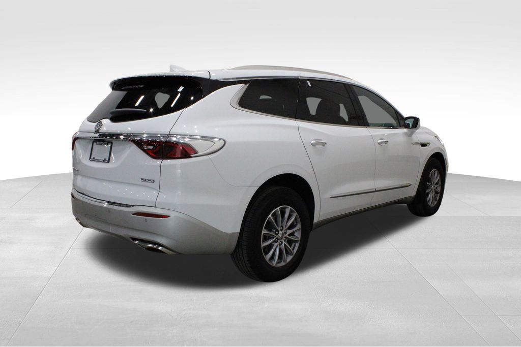 Vehicle image 4 of 49