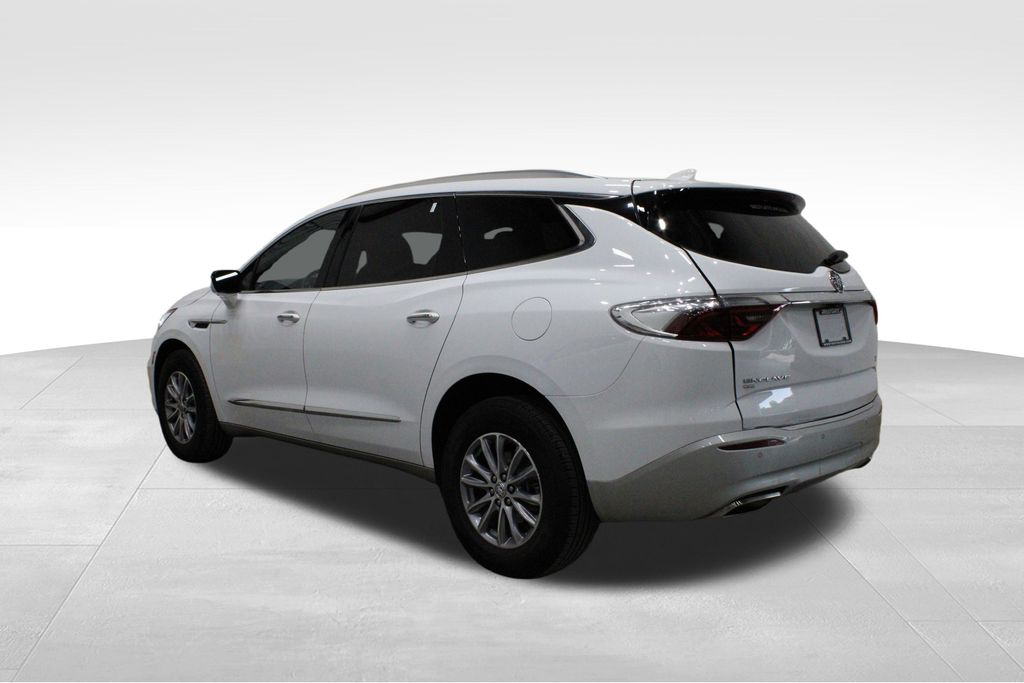 Vehicle image 6 of 49