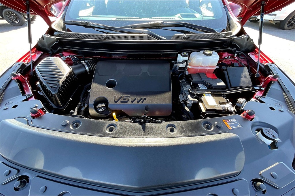 Vehicle image 28 of 33