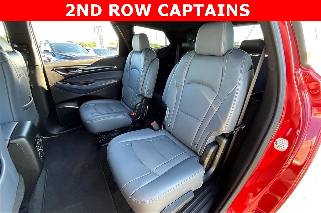 Vehicle image 21 of 33