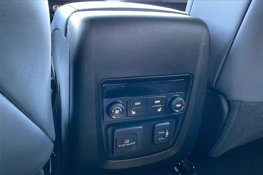 Vehicle image 33 of 33