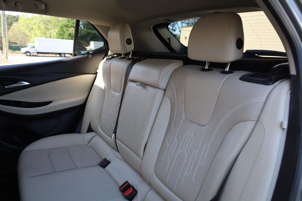 Vehicle image 20 of 42