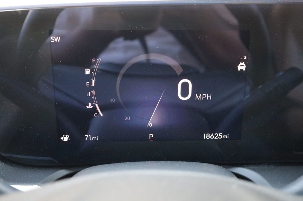 Vehicle image 41 of 42