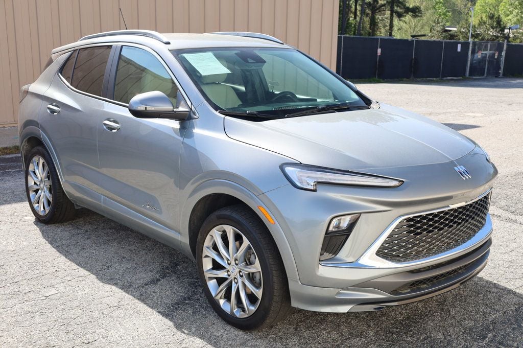 Vehicle image 5 of 42