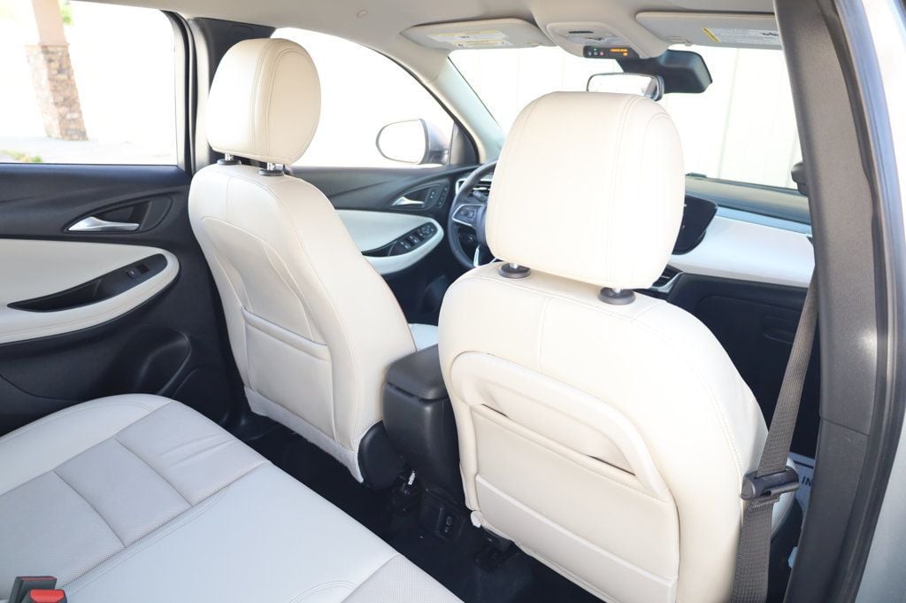 Vehicle image 22 of 42